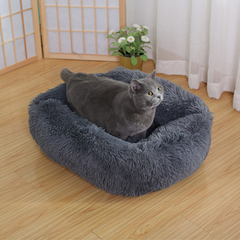 Panier pour chat à peluche longue CatPlushMat™ gris douillet